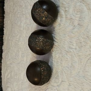 NWOT Creativescenst Shonwerk Walnut Decorative Orbs set of 3